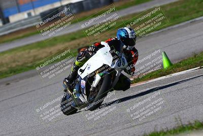 media/Jan-21-2023-Fastrack Riders (Sat) [[fcf3f88a30]]/Level 3/Session 4 Turn 6-Mountian Shot/